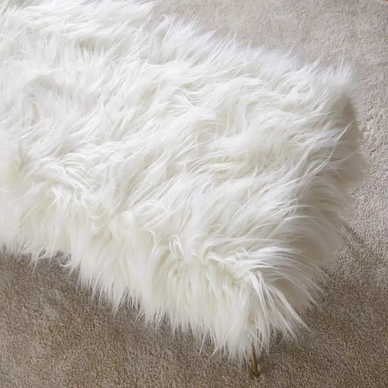 Banc long ottoman contemporain moderne en fausse fourrure