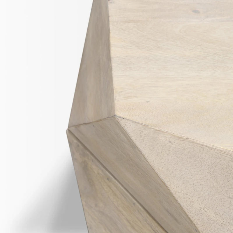 Table basse hexagonale noire en bois massif avec rangement