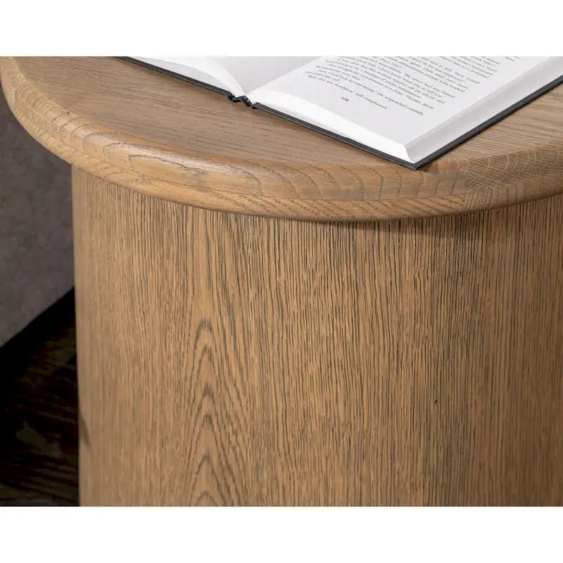 Table d'appoint ronde en placage de chêne de 22 pouces